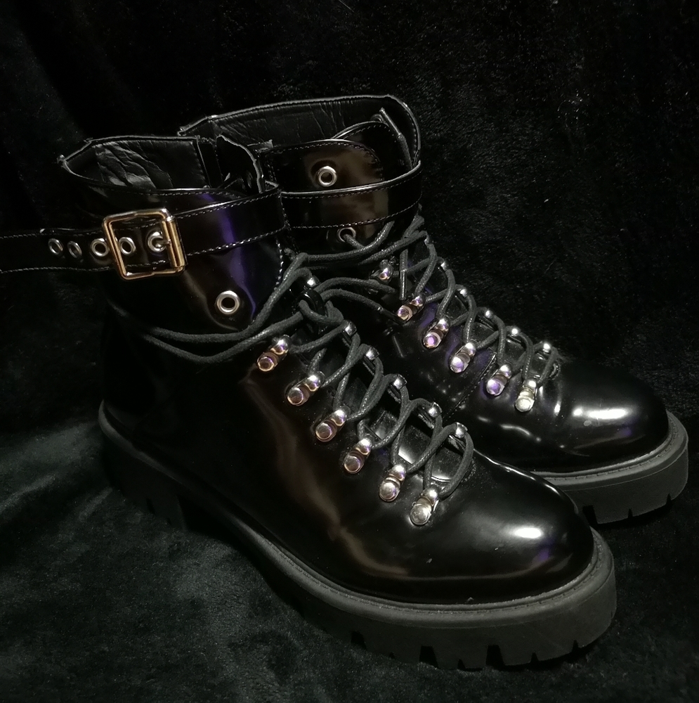Leather Buckle Chunky Boots